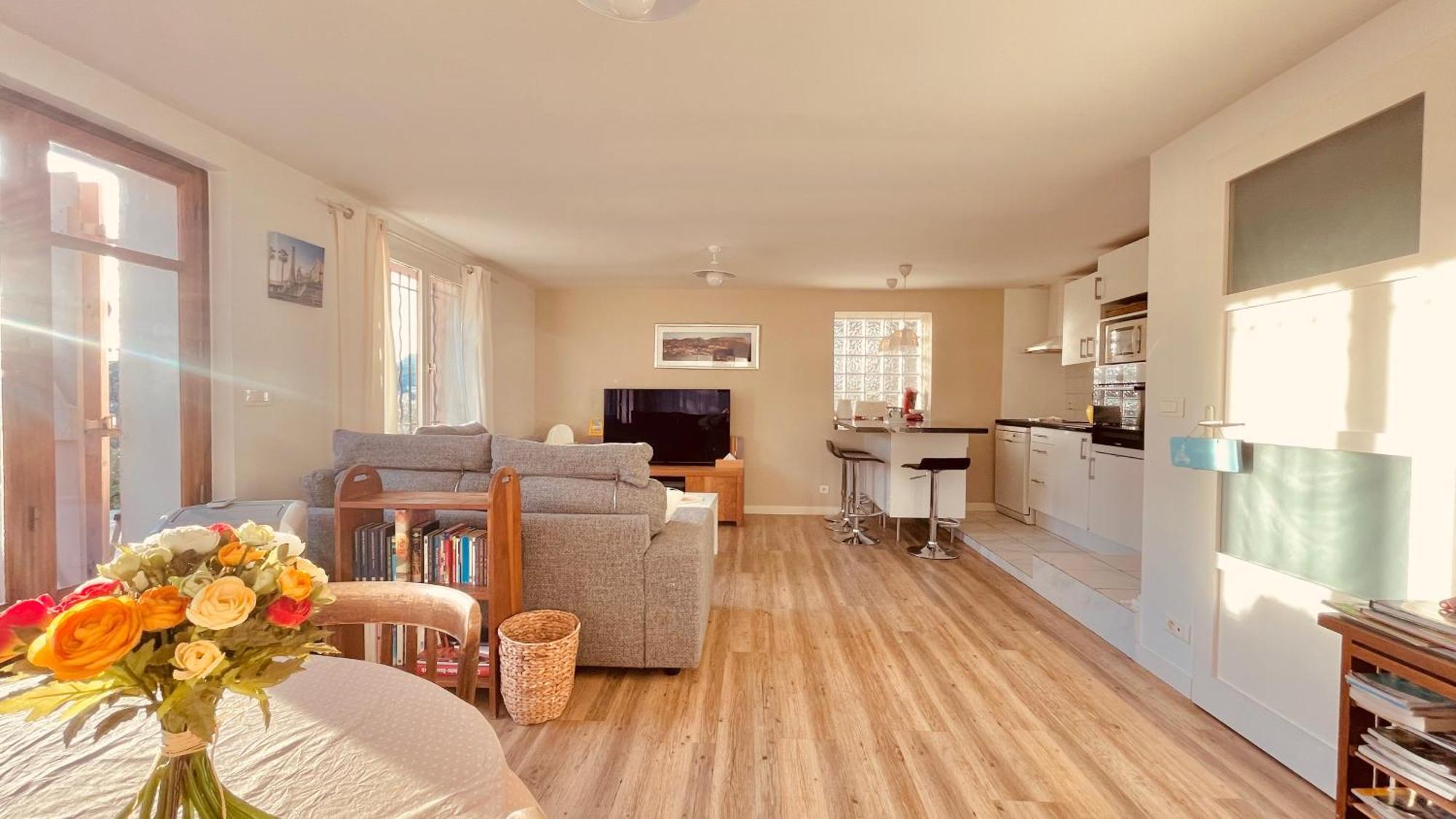 Large Private Garden, Quiet 2-Bedroom Apartment, Air Conditioning, Wifi, Parking Каси Экстерьер фото