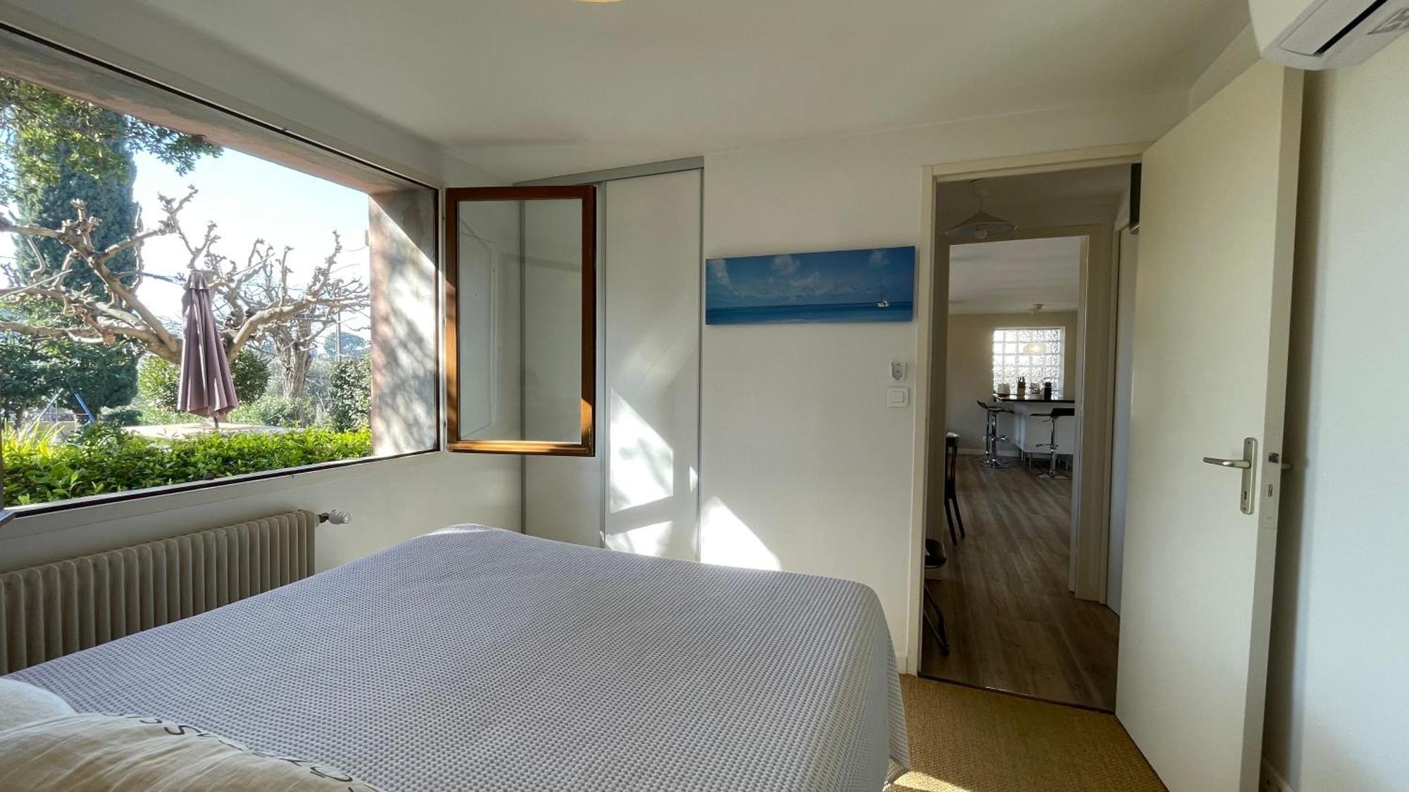 Large Private Garden, Quiet 2-Bedroom Apartment, Air Conditioning, Wifi, Parking Каси Экстерьер фото