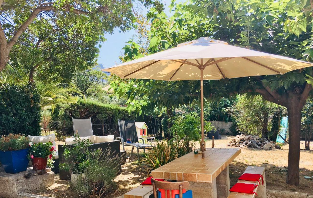 Large Private Garden, Quiet 2-Bedroom Apartment, Air Conditioning, Wifi, Parking Каси Экстерьер фото